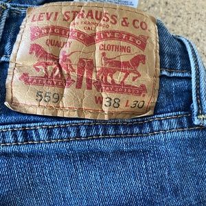 Mens Levi’s 559 Jeans size 38x30